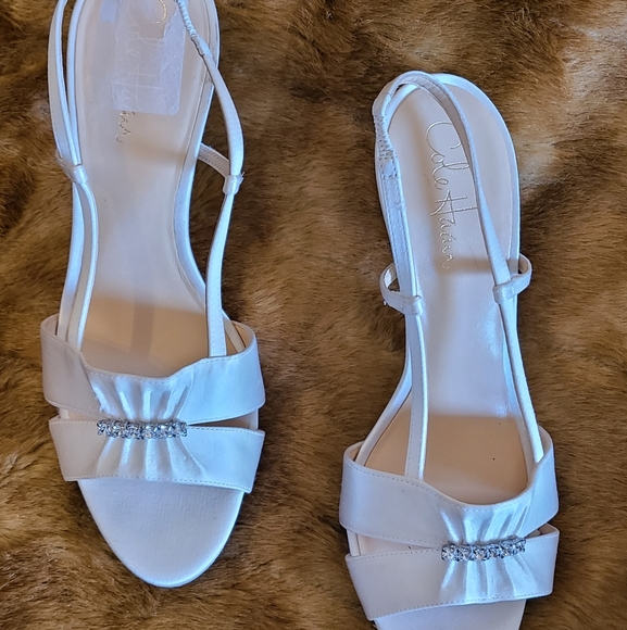 Shoes - Picture 2 of 3